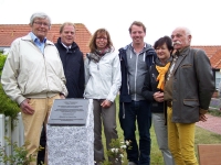 Bild 0 von Gedenkstele für einen besonderen Menschen