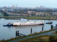 Bild 0 von 