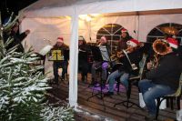 Bild 0 von Weihnachtliche Musik mit dem Musikzug auf dem Kurplatz