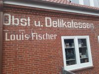Bild 0 von Frühlingszeit ist Bauzeit: Sanierung brachte altes Schild zum Vorschein