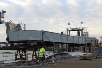 Bild 0 von Winterzeit ist Bauzeit: Fußgängerbrücke nach 35 Jahren ausgebaut