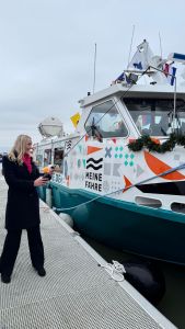 Bild 0 von  Taufe der „Meine Fähre 2“ in Norddeich feierlich vollzogen