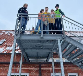 Bild 0 von Verschneites Frühjahrsfest der Inselschule vor den Winterferien