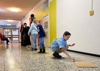 Bild 1 von Verschneites Frühjahrsfest der Inselschule vor den Winterferien