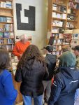 Bild 1 von Klasse 5/6 zu Besuch in der Buchhandlung Koch